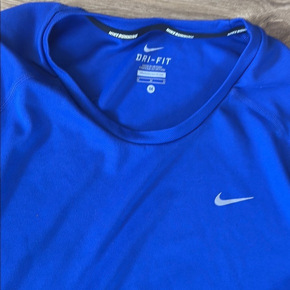 Nike Blue Short Sleeve Performance Tee - Picture 2 of 11